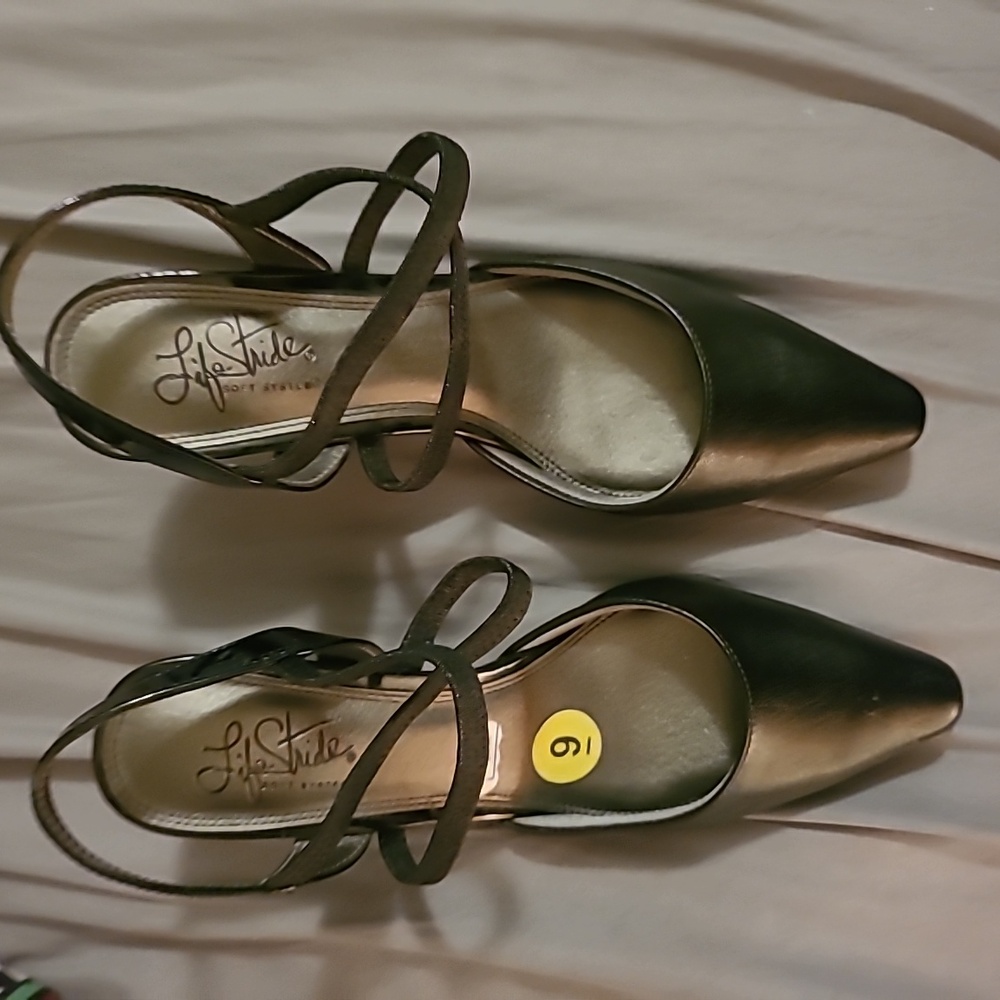 Black pointy high heels